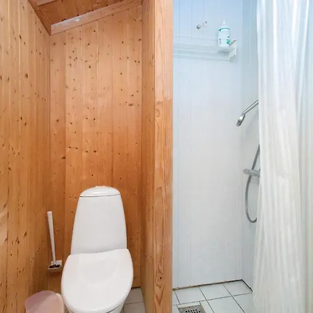 6 Person In Jaegerspris-by Traum